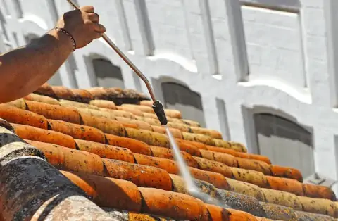 Nettoyage de toitures - Le Crès